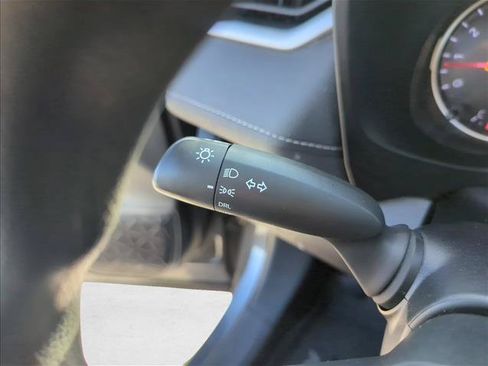 Certified 2021 Toyota RAV4 LE FWD image 18