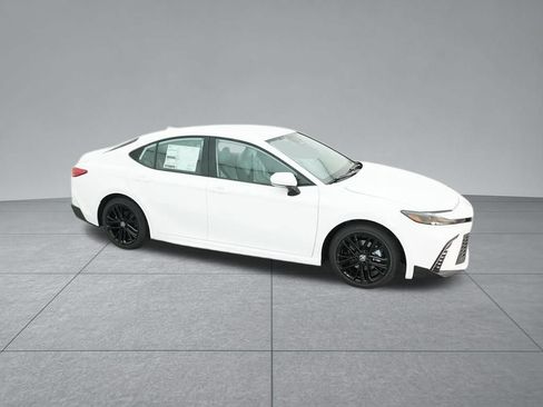 Used 2025 Toyota Camry SE w/ Multimedia Upgrade Package FWD image 15