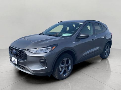 Used 2025 Ford Escape ST-Line image 4