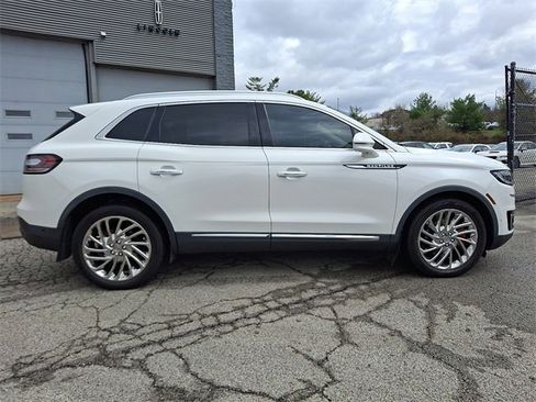 Used 2020 Lincoln Nautilus Reserve image 7