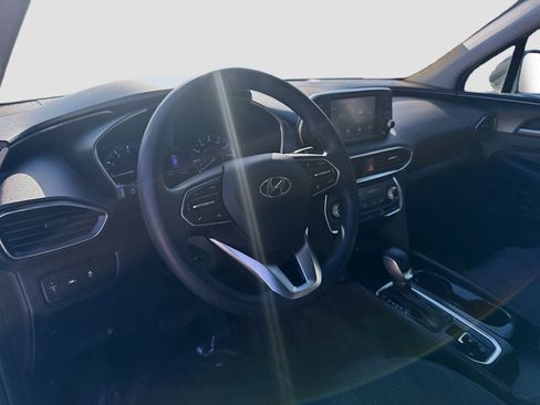 Used 2020 Hyundai Santa Fe SE image 6