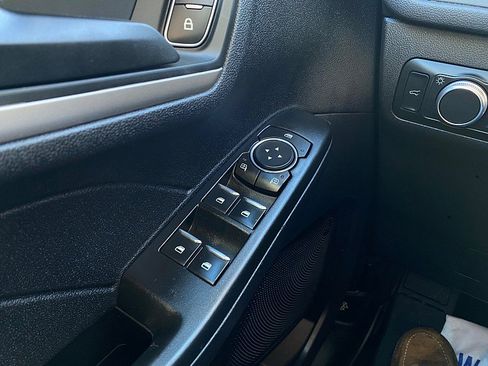 Certified 2022 Ford Escape SE w/ Convenience Package image 45