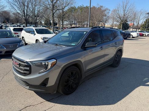 Used 2020 GMC Terrain SLT w/ Preferred Package FWD image 4
