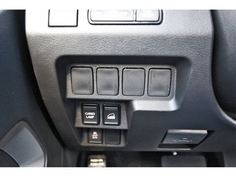 Certified 2024 Nissan Frontier SV image 17