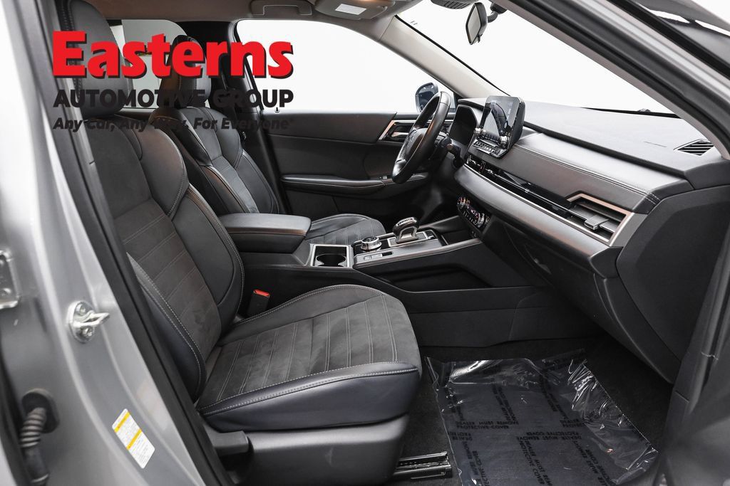Used 2024 Mitsubishi Outlander SE FWD image 24
