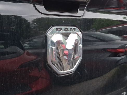 Used 2019 RAM 1500 Limited AWD/4WD image 9
