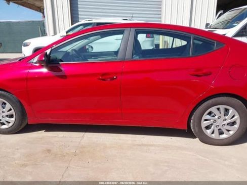 Used 2020 Hyundai Elantra SE FWD image 14