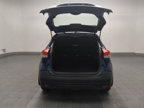 Used 2018 Nissan Kicks SV image 29