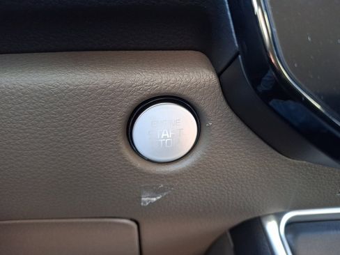 New 2026 Kia Carnival EX FWD image 16