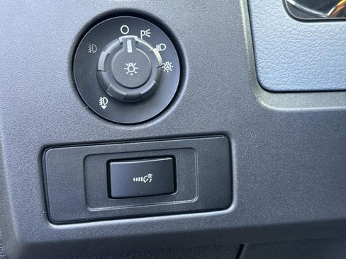 Used 2011 Ford F150 XLT w/ XLT Chrome Pkg image 19