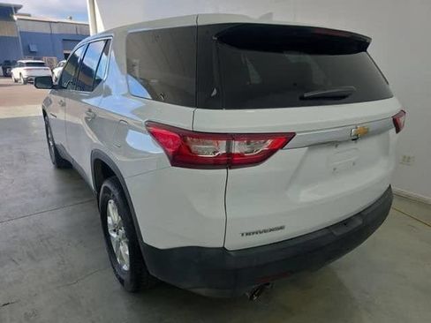 Used 2020 Chevrolet Traverse LS FWD image 5
