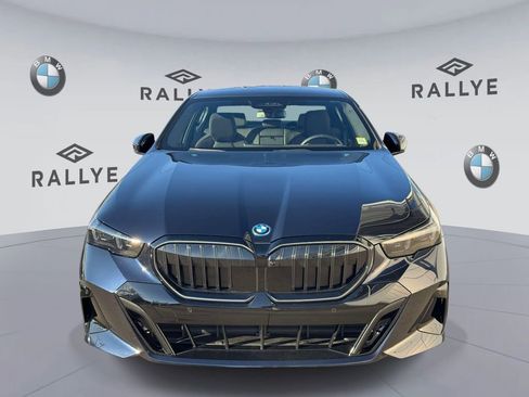Used 2026 BMW 550e xDrive AWD/4WD image 2