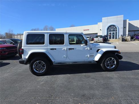 Used 2022 Jeep Wrangler Unlimited Sahara w/ LED Lighting Group image 2
