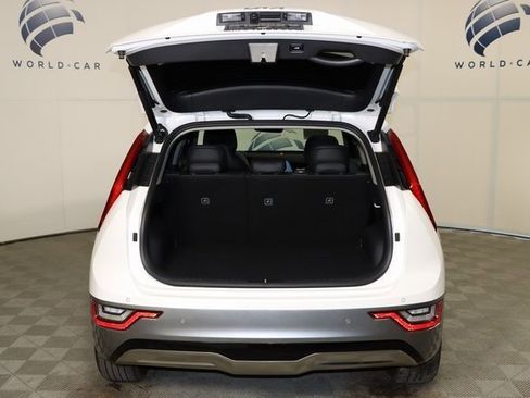 Used 2023 Kia Niro Wave image 11