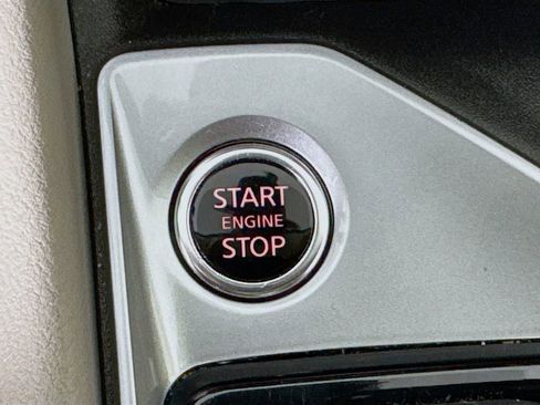 Used 2025 Nissan Altima 2.5 SV FWD image 25