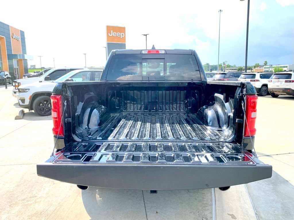 Used 2026 RAM 1500 Laramie AWD/4WD image 19