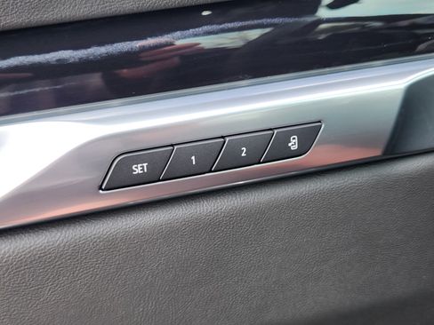 Used 2025 Cadillac Escalade Sport w/ LPO, ONYX Package image 23