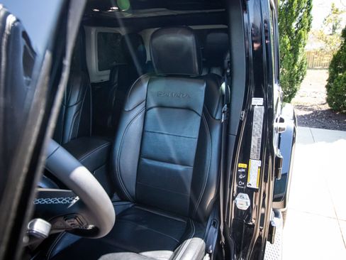 Used 2023 Jeep Wrangler Sahara image 16