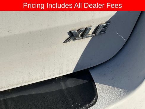 Used 2013 Toyota Sienna XLE FWD image 8