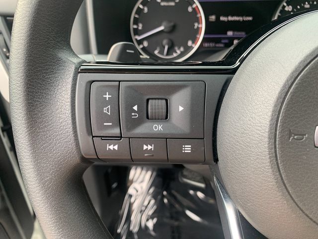 Used 2023 Nissan Rogue SV AWD/4WD image 26