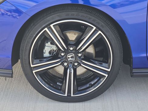 Certified 2025 Honda Accord Sport image 11