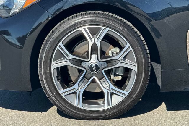 Used 2020 Kia Stinger GT-Line RWD image 24