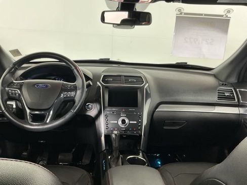Used 2018 Ford Explorer Sport w/ Equipment Group 401A AWD/4WD image 28