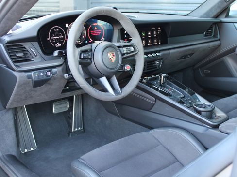 Certified 2025 Porsche 911 Carrera 4 GTS AWD/4WD image 4