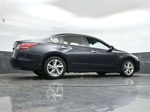 Used 2014 Nissan Altima 2.5 SV FWD image 28