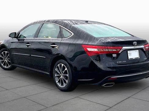 Used 2016 Toyota Avalon XLE FWD image 12