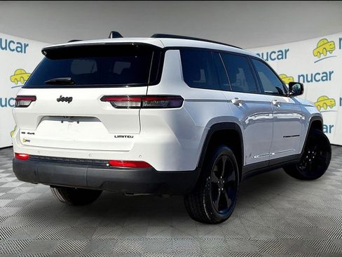 Used 2022 Jeep Grand Cherokee L Limited w/ Black Appearance Package AWD/4WD image 6