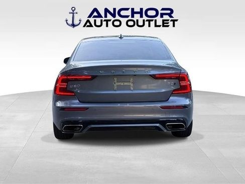 Used 2021 Volvo S60 T5 Momentum AWD/4WD image 7