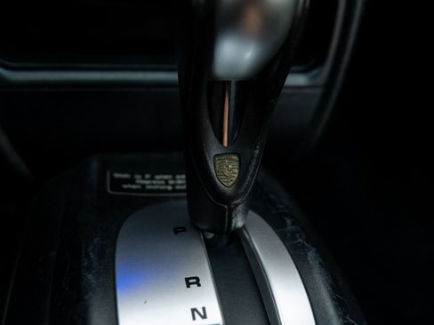 Used 2000 Porsche 911 Carrera 4 image 23