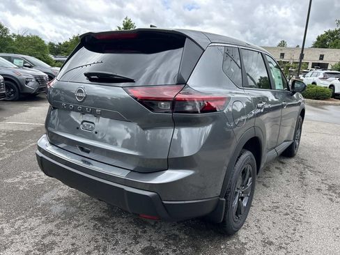 New 2026 Nissan Rogue SV FWD image 7
