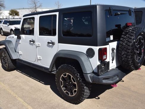 Used 2015 Jeep Wrangler Unlimited Rubicon image 6