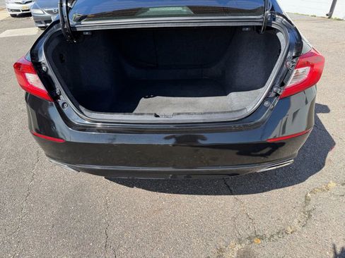 Used 2019 Honda Accord Sport image 17