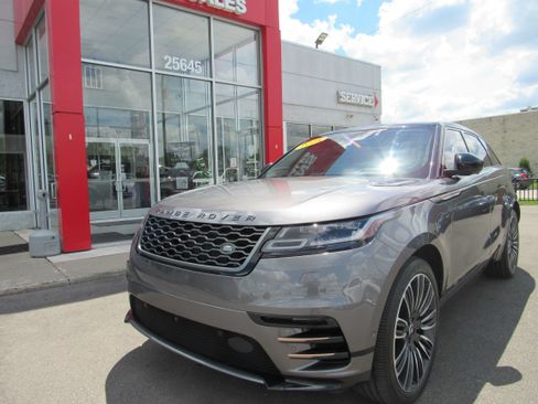 Used 2018 Land Rover Range Rover Velar AWD/4WD image 3