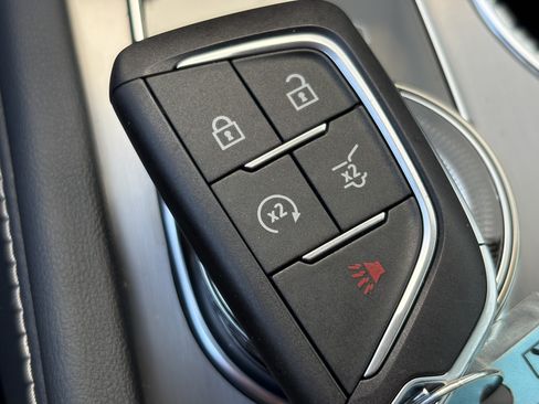 Used 2026 Cadillac Vistiq Luxury AWD/4WD image 34