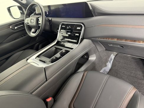 Used 2026 Nissan Armada SL w/ Captain's Chari Seat Package AWD/4WD image 11