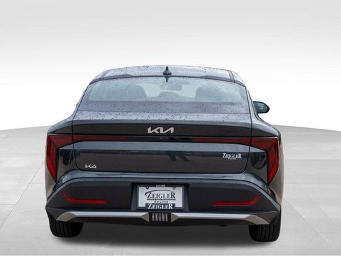 Used 2025 Kia K4 EX image 6