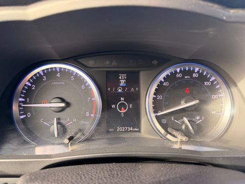 Used 2014 Toyota Highlander XLE image 13