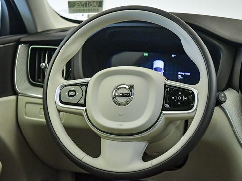 Certified 2025 Volvo XC60 T8 Plus w/ Protection Package Premier image 13