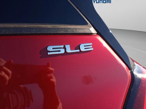 Used 2020 GMC Terrain SLE w/ Driver Convenience Package image 19