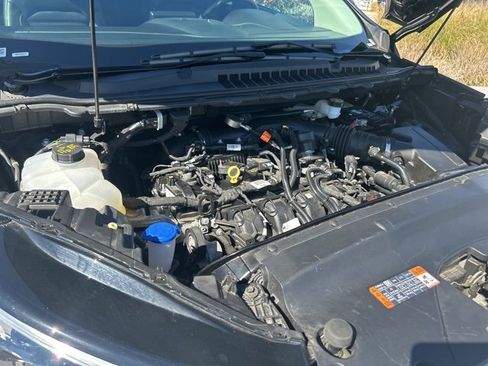 Used 2024 Ford Edge SEL image 11