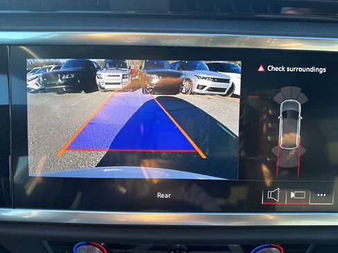 Used 2025 Audi Q3 2.0T Premium image 20