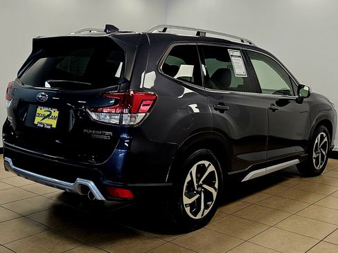 Used 2022 Subaru Forester Touring image 4