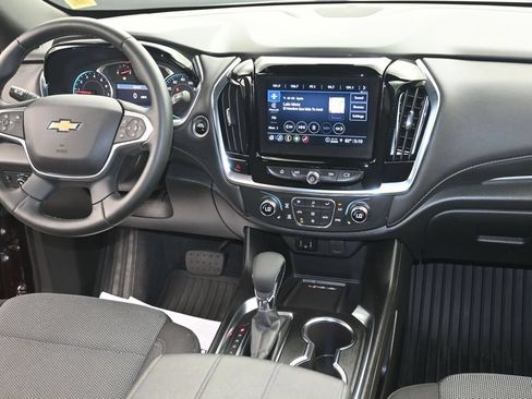 Used 2023 Chevrolet Traverse LT AWD/4WD image 14