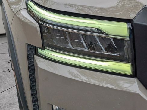 Used 2022 Nissan Frontier Pro-X w/ Technology Package image 9