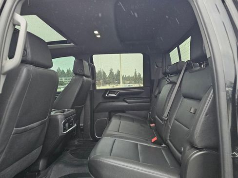 Used 2024 Chevrolet Silverado 2500 LTZ w/ LTZ Convenience Package image 20