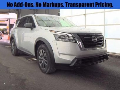Used 2023 Nissan Pathfinder S